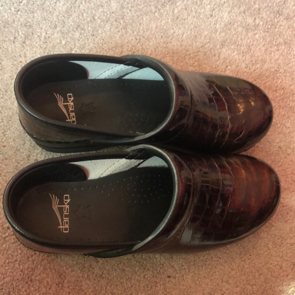 Dansko nursing clogs
